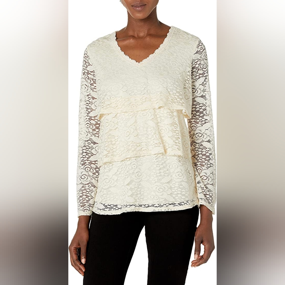 NWT, Skye's the Limit Women's Plus Size Lace Top